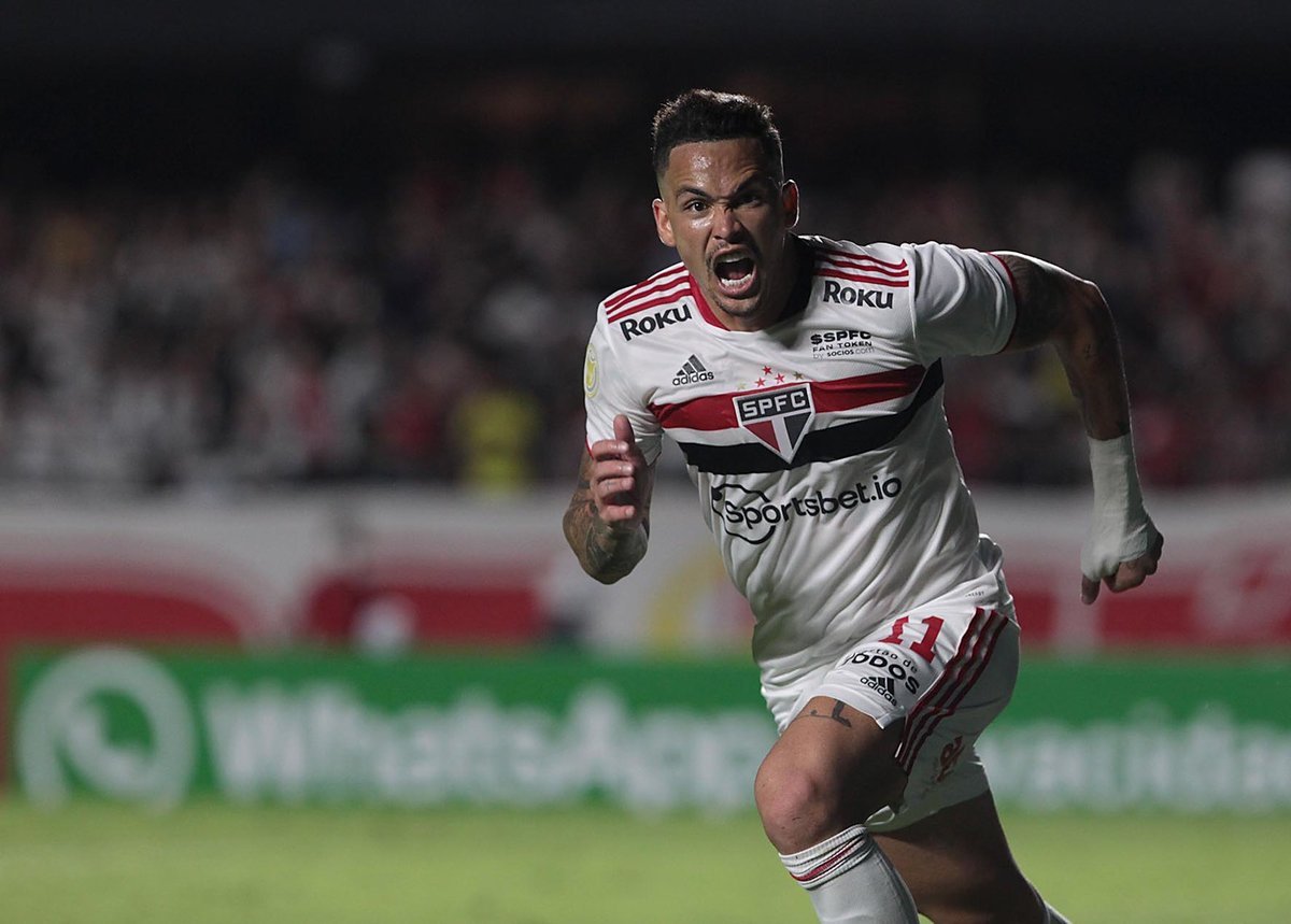 Luciano Ultrapassa Rogério Ceni em Noite de Vitória e Vaias no Morumbi