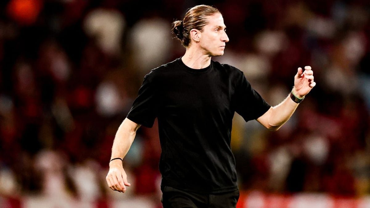Filipe Luís deve assumir comando do Monaco, aponta imprensa europeia