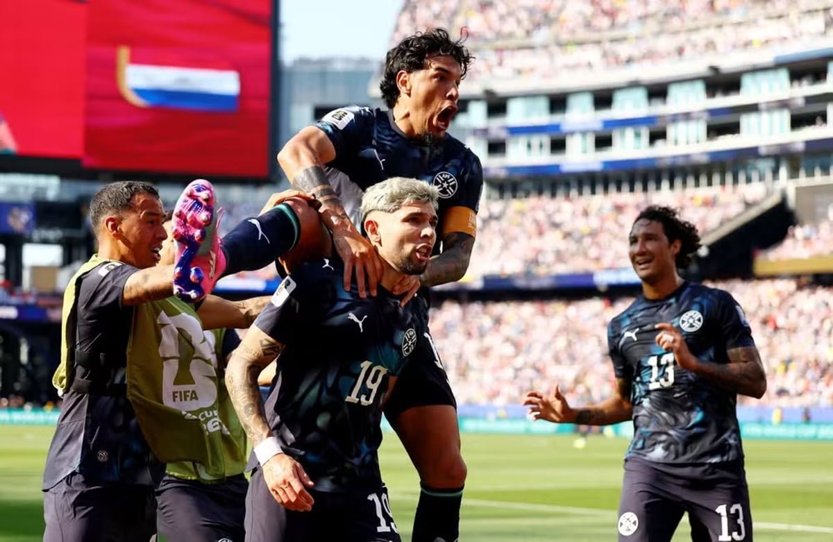 Paraguai encerra longo jejum e marca primeiro gol em mata-mata de Copas do Mundo