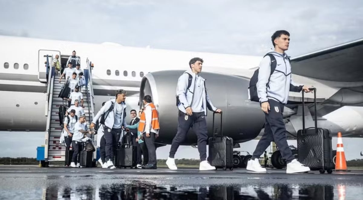 Uruguai Vive Problema Inusitado Antes da Estreia na Copa e Viagem é Adiada