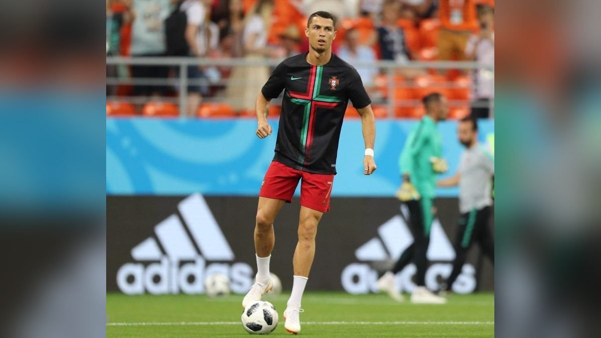 Cristiano Ronaldo recebe suspensão de 30 dias em Portugal